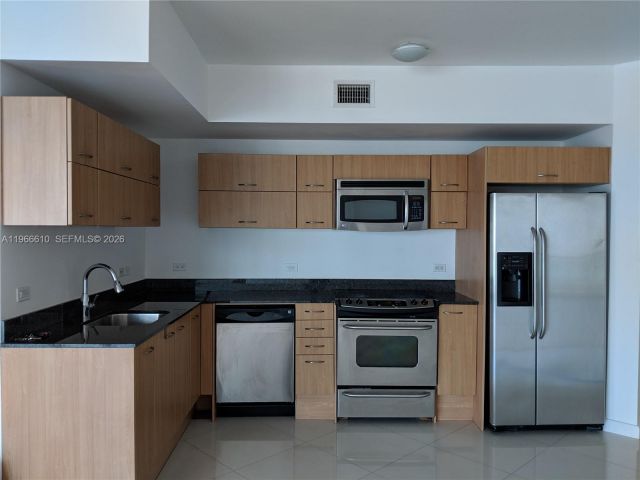 Apartment for rent  Unit #1901 - photo 7489628