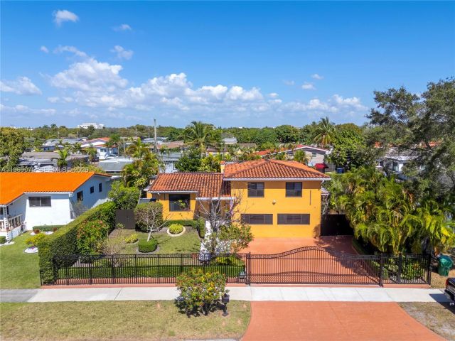 Home for sale at 7941 SW 18th Ter - photo 7509146