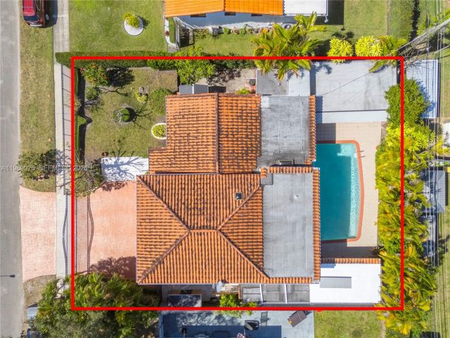 Home for sale at 7941 SW 18th Ter - photo 7509147