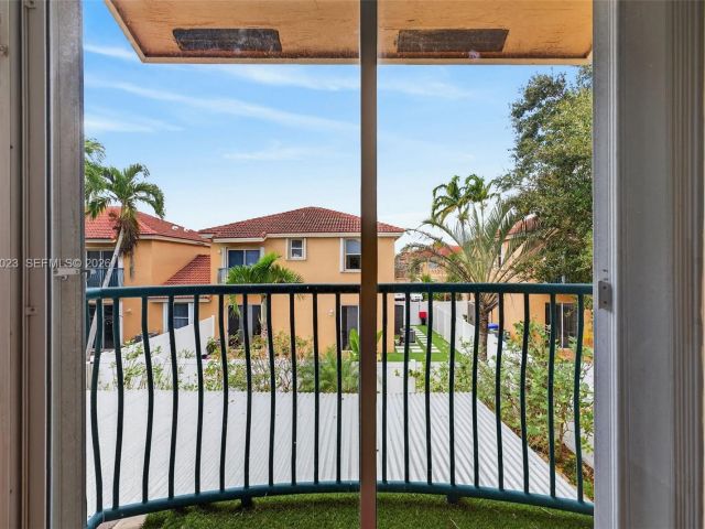 Home for rent at 2302 NW 161st Ter - photo 7517350