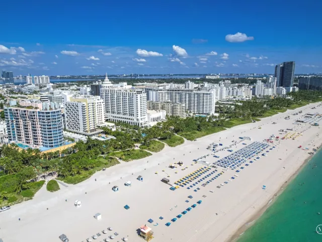 2-bedroom condo for rent in Miami Beach - 1500 Ocean Dr 704 - MondialRealty