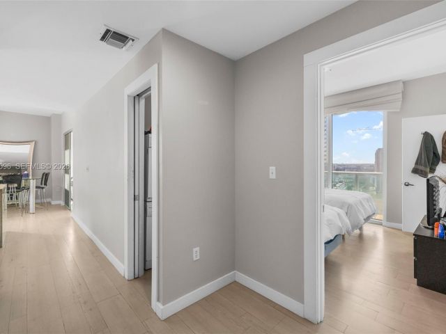 Apartment for rent  Unit #2401 - photo 7467410