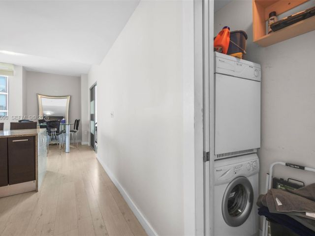 Apartment for rent  Unit #2401 - photo 7467414