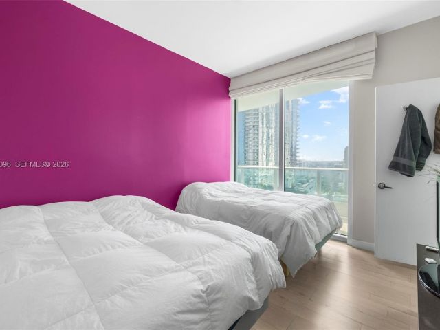 Apartment for rent  Unit #2401 - photo 7467415