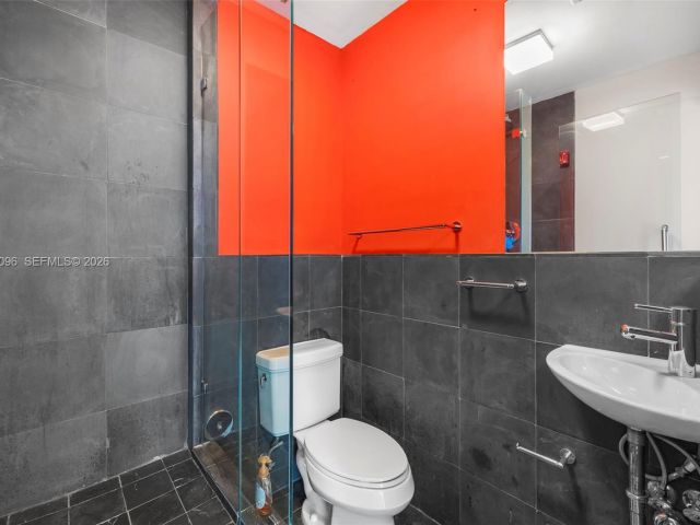 Apartment for rent  Unit #2401 - photo 7467416