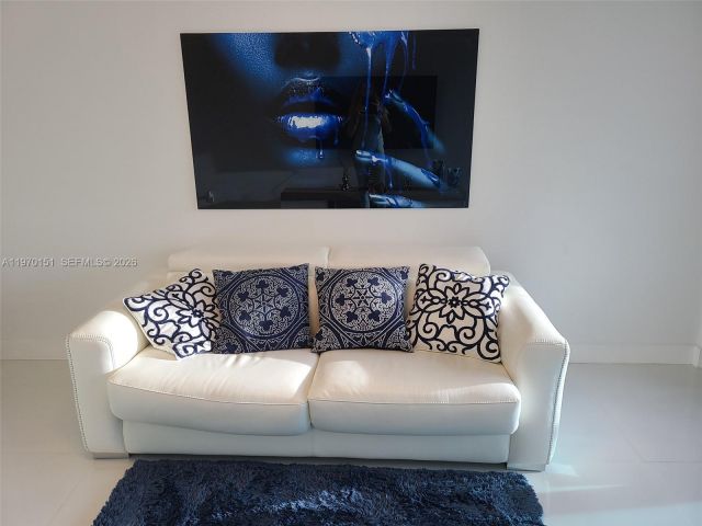 Apartment for rent  Unit #1031 - photo 7477773