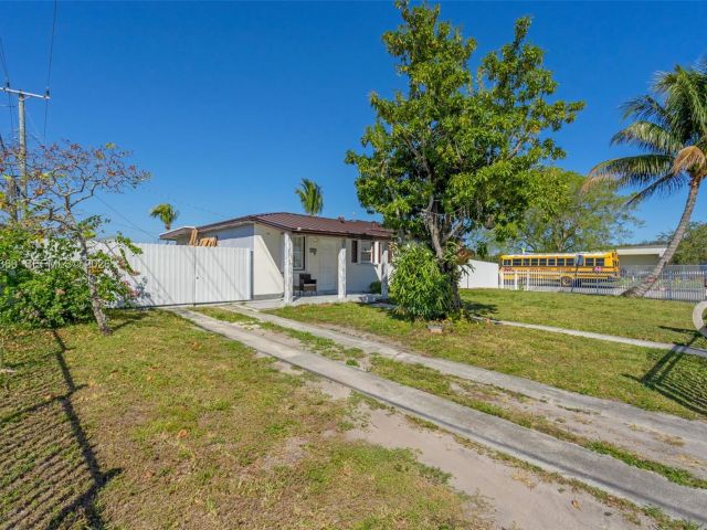 Home for sale at 3505 NW 83rd Ter - photo 7521195