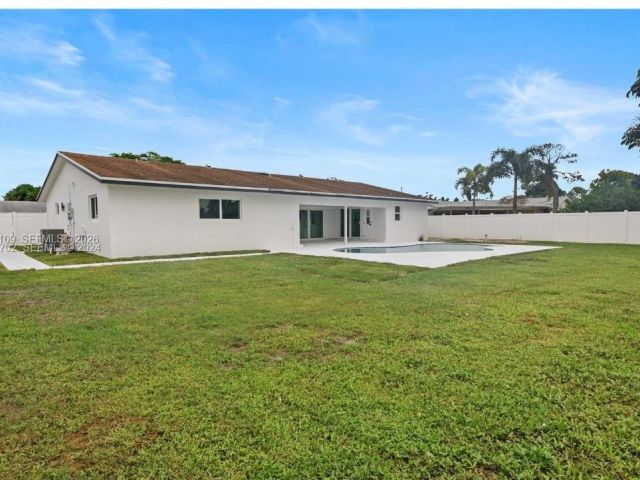 Home for sale at 1780 SW 12th St - photo 7453329