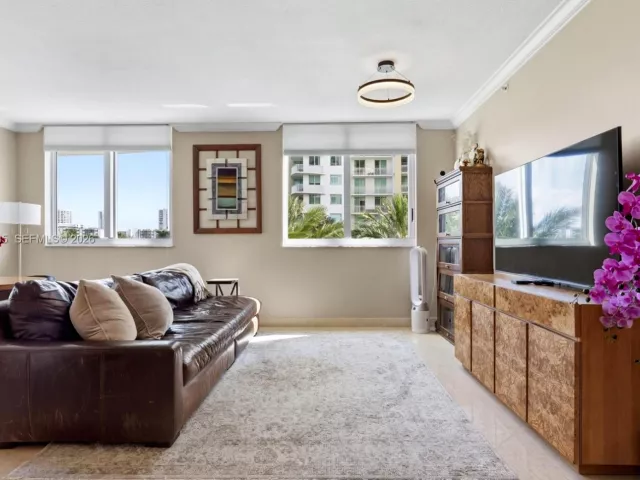 3-bedroom condo for sale in Hallandale Beach - 1745 E Hallandale Beach Blvd 303W - MondialRealty