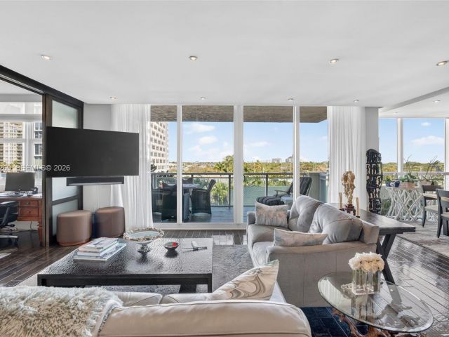 Apartment for sale  Unit #504 - photo 7500667