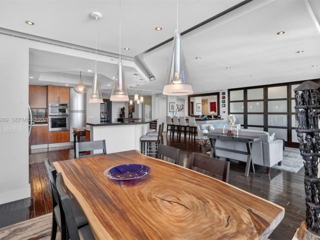 Apartment for sale  Unit #504 - photo 7500680