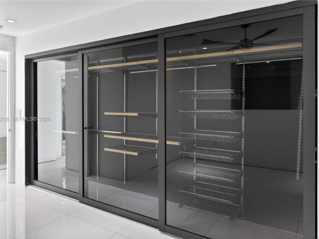 Home for sale at 1000 N Shore Dr - photo 7468248