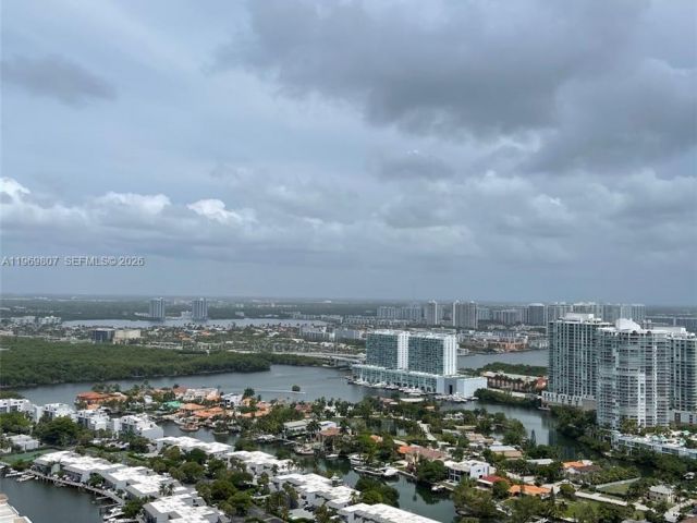 Apartment for sale  Unit #3405 - photo 7497424