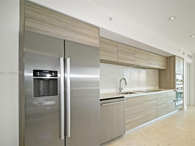 Apartment for rent  Unit #416 - photo 7504485