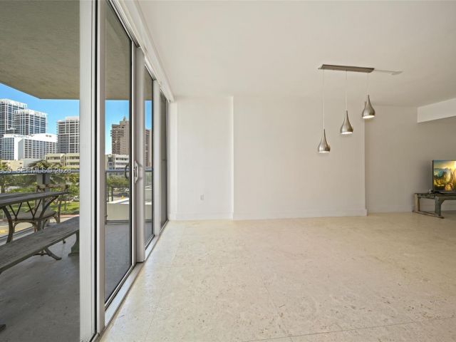 Apartment for rent  Unit #416 - photo 7504488