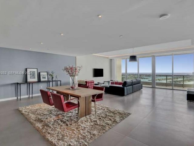 Apartment for rent  Unit #6205 - photo 7467391