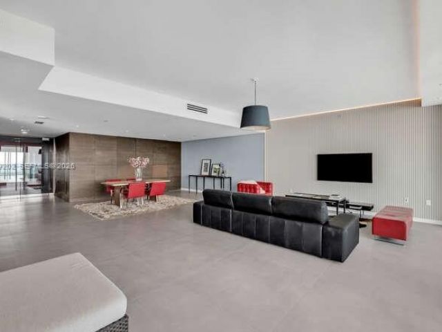 Apartment for rent  Unit #6205 - photo 7467399