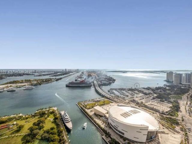 Apartment for rent  Unit #6205 - photo 7467405