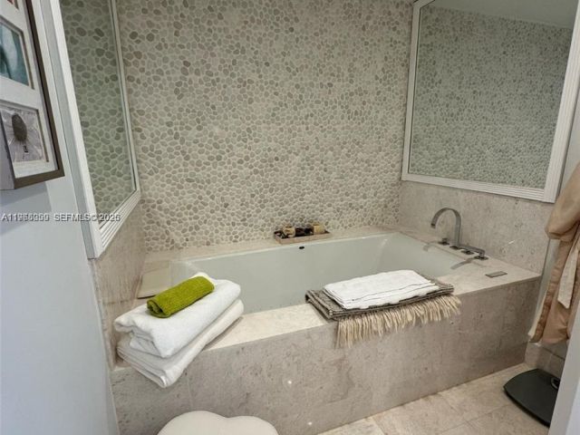 Apartment for rent  Unit #1802 - photo 7498654