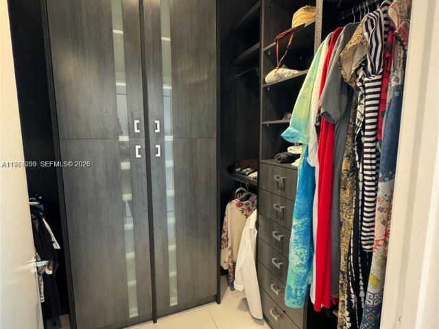 Apartment for rent  Unit #1802 - photo 7498658