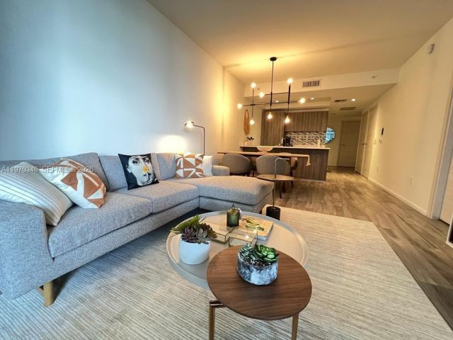 Apartment for rent  Unit #2806 - photo 7452734