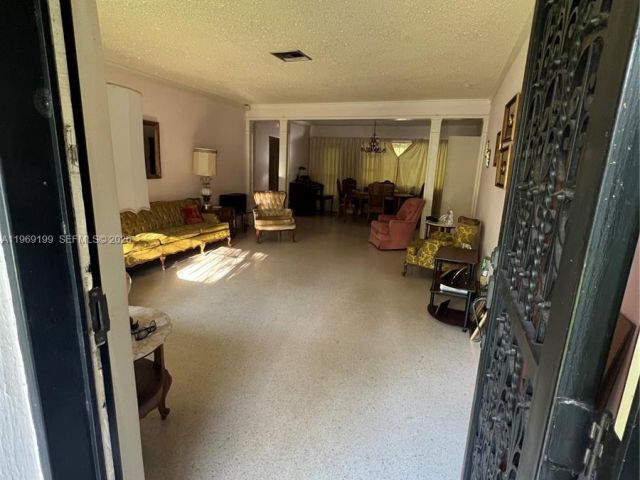 Home for sale at 812 Columbus Blvd - photo 7471671