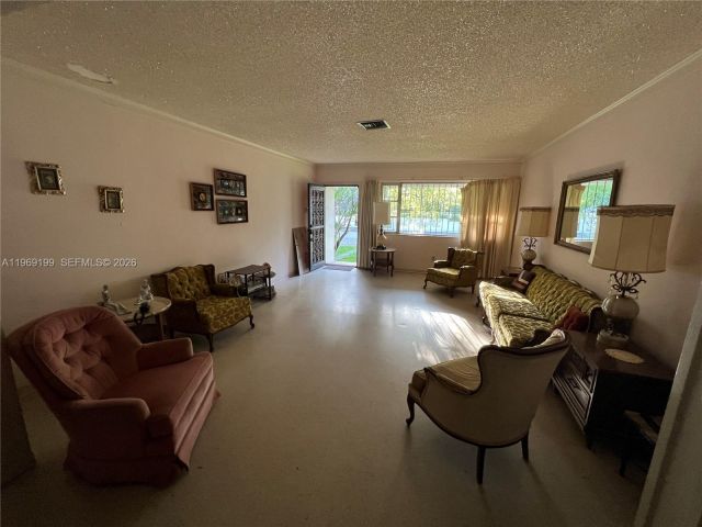 Home for sale at 812 Columbus Blvd - photo 7471672