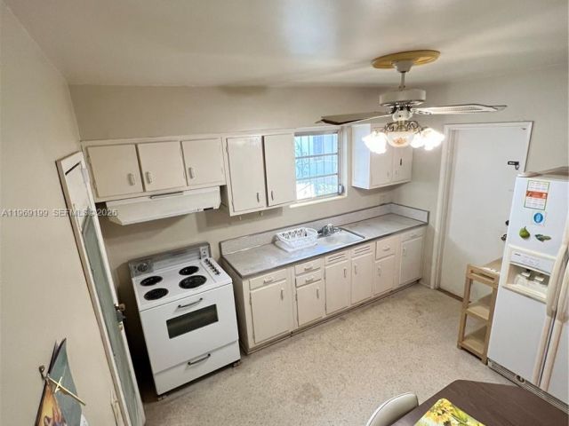 Home for sale at 812 Columbus Blvd - photo 7471685