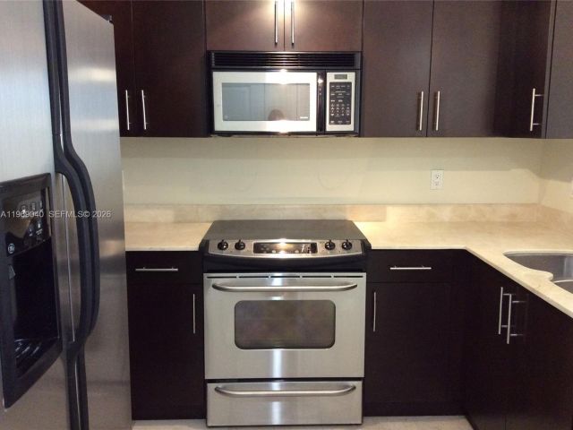 Apartment for rent  Unit #1119 - photo 7453593