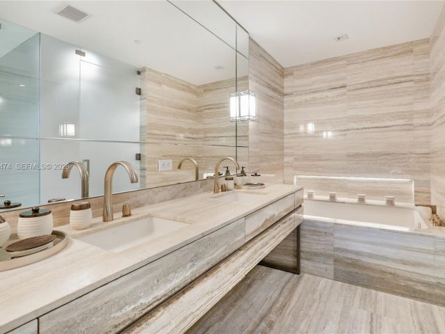 Apartment for rent  Unit #2703 - photo 7495843