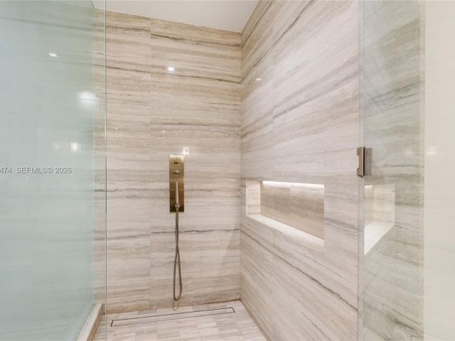 Apartment for rent  Unit #2703 - photo 7495844