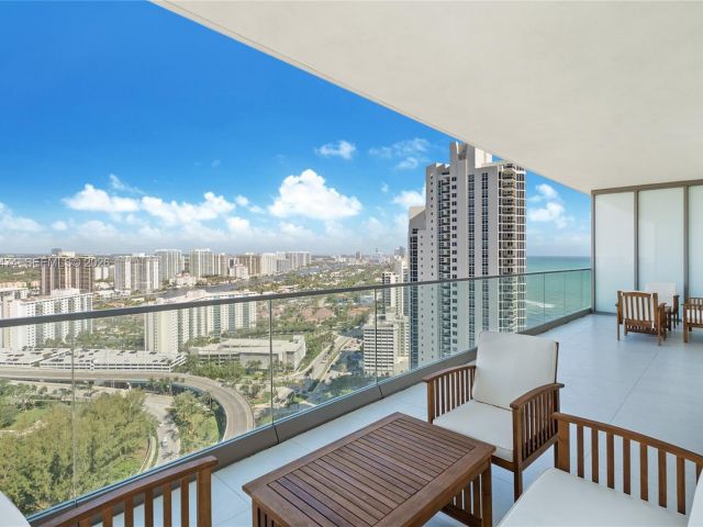 Apartment for rent  Unit #2703 - photo 7495846