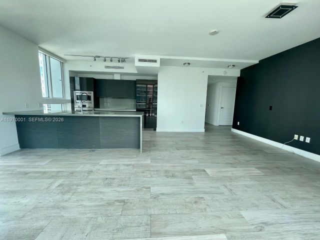 Apartment for rent  Unit #3009 - photo 7453655