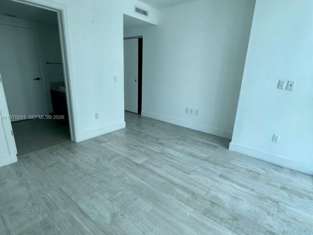 Apartment for rent  Unit #3009 - photo 7453660