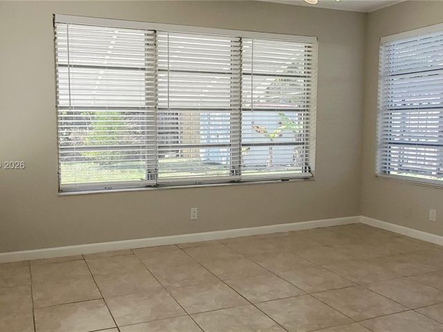 3-bedroom home for rent in Hollywood - 1900 N 32nd Ct - MondialRealty