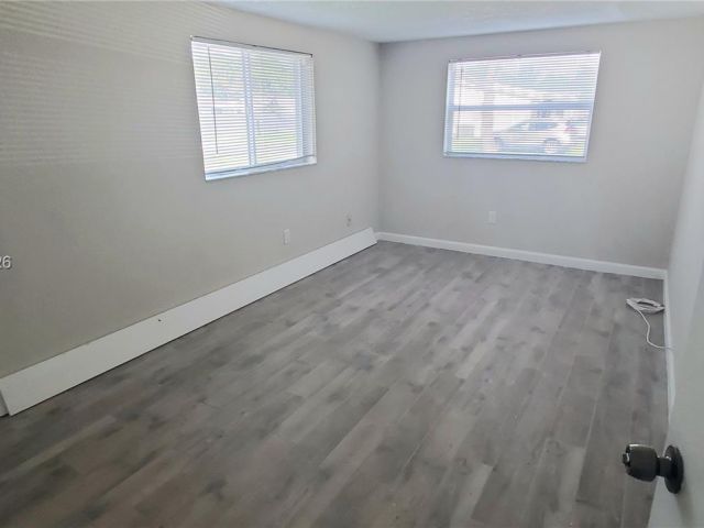 3-bedroom home for rent in Hollywood - 1900 N 32nd Ct - MondialRealty
