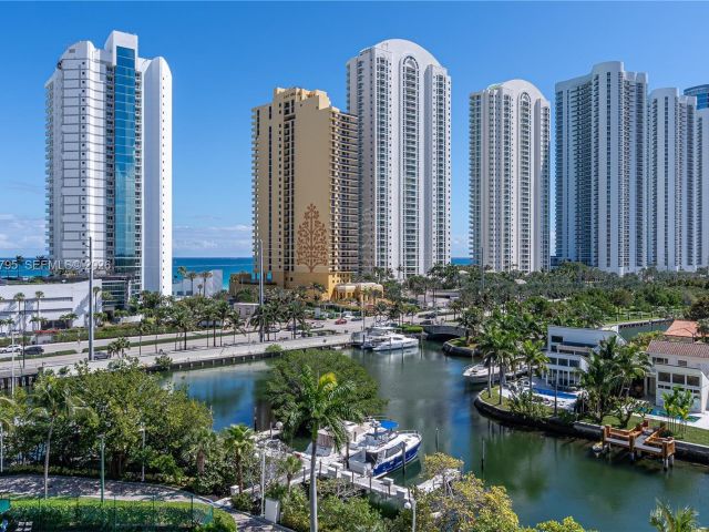 Apartment for sale  Unit #744 - photo 7493206