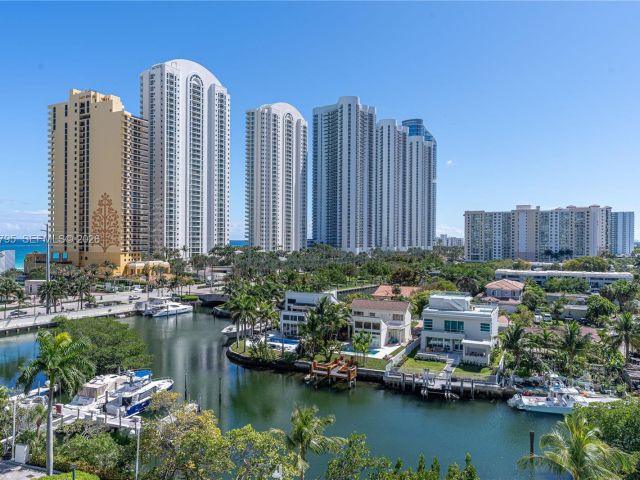 Apartment for sale  Unit #744 - photo 7493210