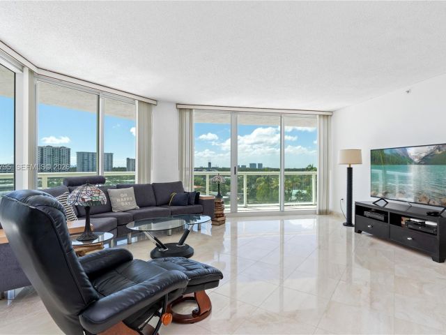 Apartment for sale  Unit #744 - photo 7493214