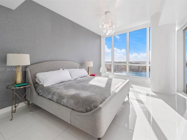 Apartment for rent  Unit #2101 - photo 7524232