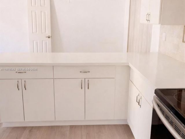 3-bedroom home for rent in Fort Lauderdale - 3048 NW 20th St n/a - MondialRealty