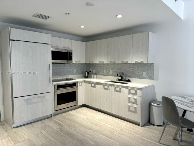 Apartment for rent  Unit #3107 - photo 7508359