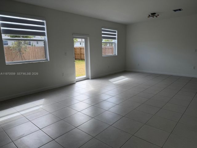 Home for rent at 2638 SE 9th St - photo 7493112