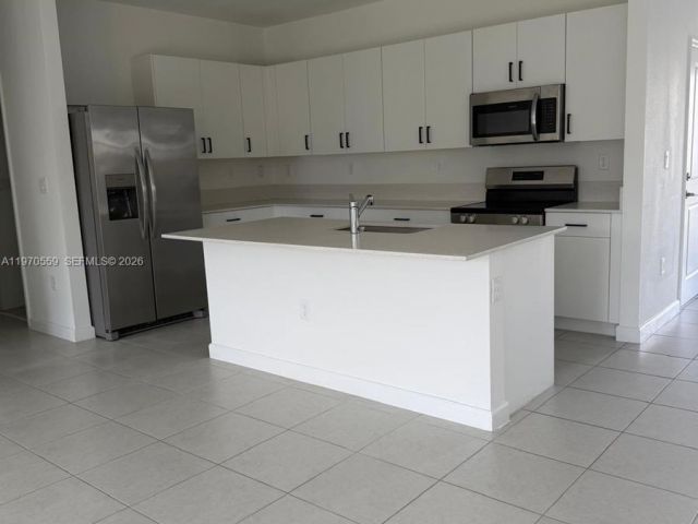 Home for rent at 2638 SE 9th St - photo 7493114