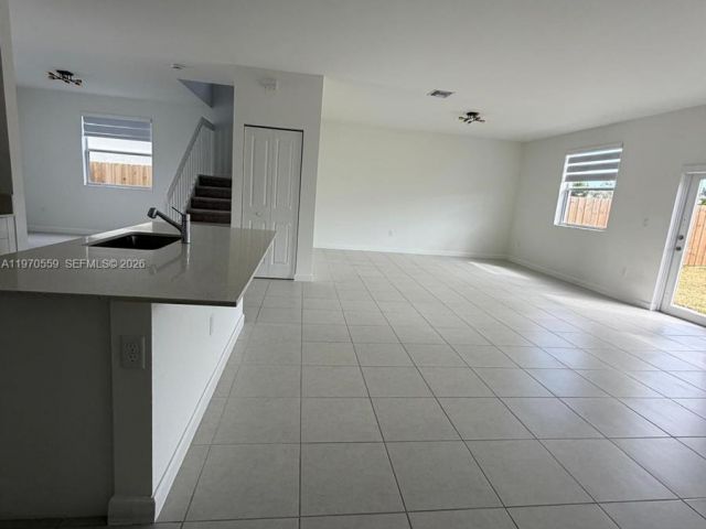 Home for rent at 2638 SE 9th St - photo 7493119