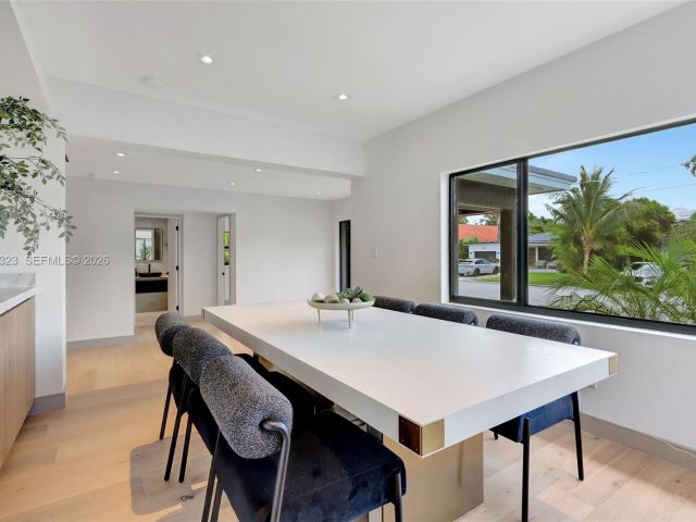 Home for sale at 9048 Dickens Ave - photo 7467183