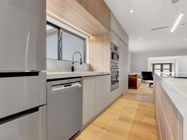 Home for sale at 9048 Dickens Ave - photo 7467191