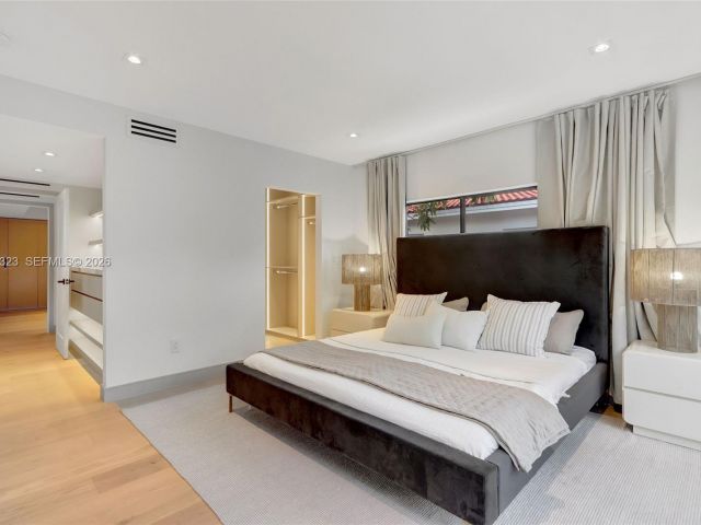 Home for sale at 9048 Dickens Ave - photo 7467193