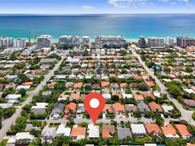 Home for sale at 9048 Dickens Ave - photo 7467195