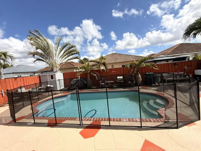 3-bedroom home for sale in Miami - 18133 SW 144th Pl - MondialRealty